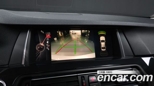 BMW 5 Series (F10) 520d xDrive M Aero Dynamic 2016 — фото 19