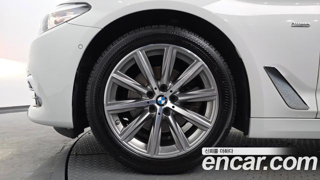 BMW 5 Series (G30) 520i Luxury 2018 — фото 5