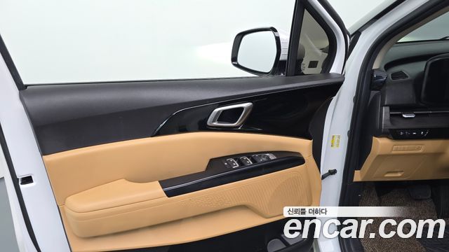Kia Carnival (IV) Diesel 9-Seater Prestige 2023 — фото 24