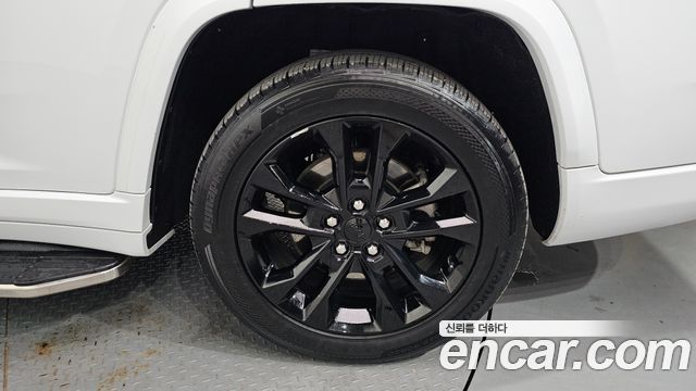 Jeep Grand Cherokee (WL) L 3.6 Overland 2022 — фото 21