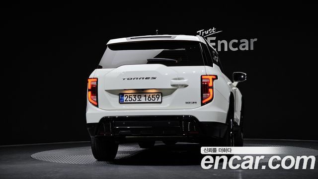 KG Mobility (SsangYong) Torres Gasoline 1.5 2WD Black Edition 2024 — фото 4