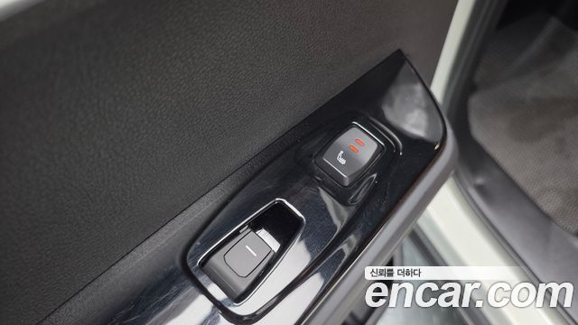 KG Mobility (SsangYong) Torres Gasoline 1.5 2WD Black Edition 2024 — фото 18