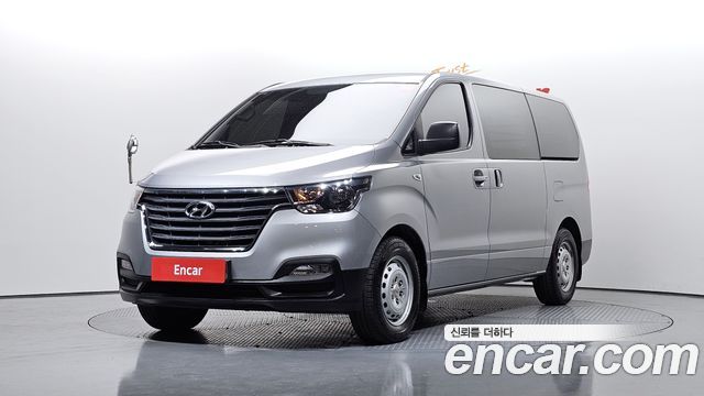 Hyundai Grand Starex Van 3-Seater Style