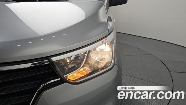Hyundai Grand Starex Van 3-Seater Style 2021 — фото 22