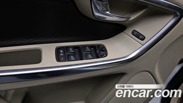 Volvo XC60 D4 1st 2013 — фото 17