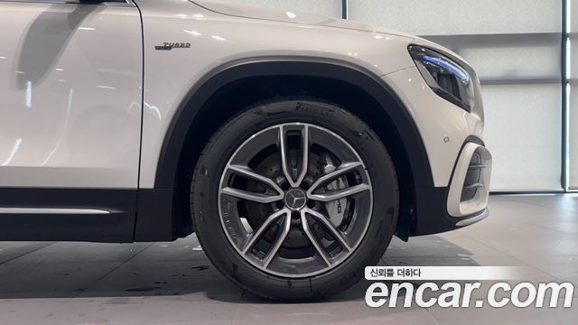 Mercedes-Benz GLB-Class (X247) AMG GLB35 4MATIC 2025 — фото 4