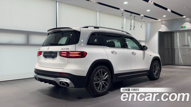 Mercedes-Benz GLB-Class (X247) AMG GLB35 4MATIC 2025 — фото 6