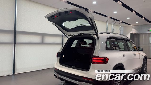 Mercedes-Benz GLB-Class (X247) AMG GLB35 4MATIC 2025 — фото 10
