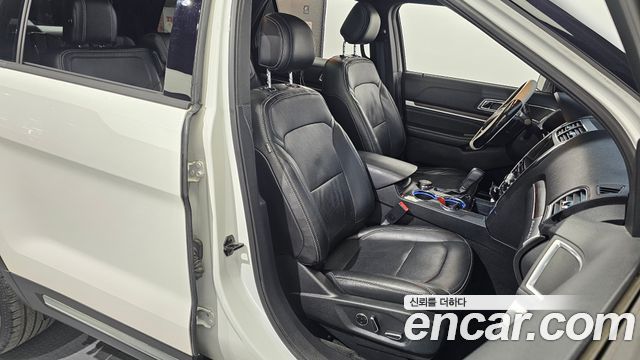 Ford Explorer 2.3 Limited 4WD 5th 2016 — фото 12
