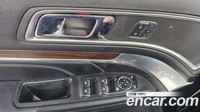 Ford Explorer 2.3 Limited 4WD 5th 2016 — фото 14