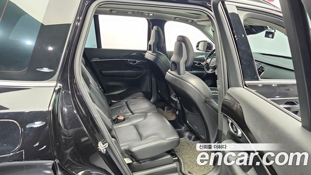 Volvo XC90 (II) D5 Momentum 2017 — фото 16