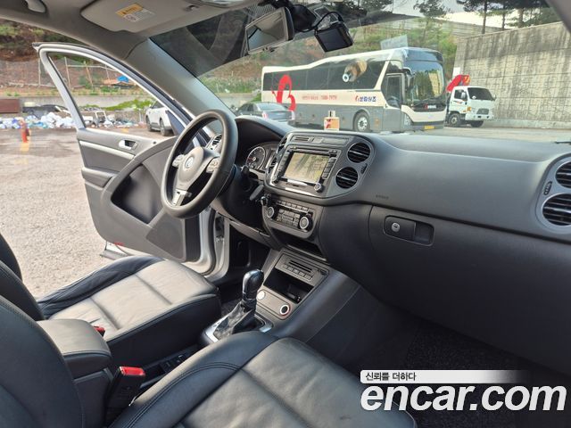 Volkswagen Tiguan 2.0 TDI  Premium 5N 2014 — фото 8