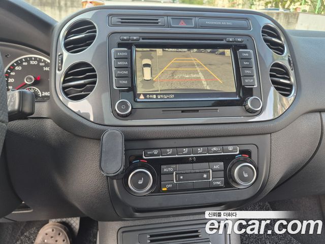 Volkswagen Tiguan 2.0 TDI  Premium 5N 2014 — фото 17
