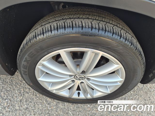 Volkswagen Tiguan 2.0 TDI  Premium 5N 2014 — фото 19