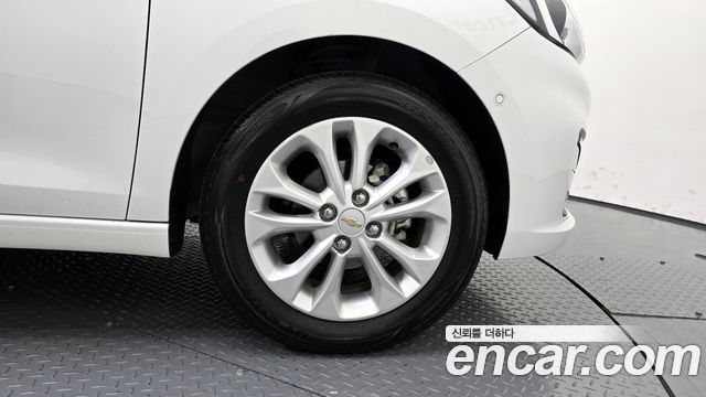 Chevrolet Spark Premier 2022 — фото 21