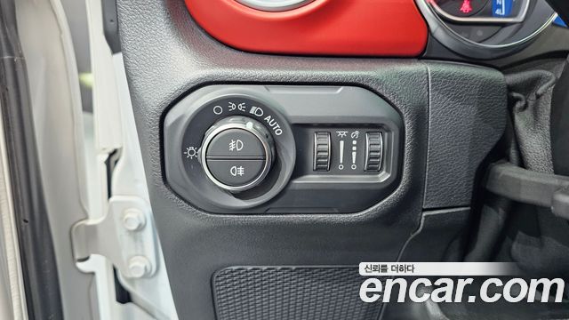 Jeep Wrangler (JL) 2.0 Rubicon Power Top 4Door 2021 — фото 17
