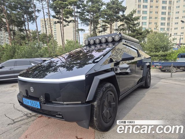 Tesla Saibeoteureok AWD