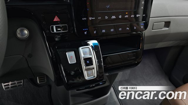 Hyundai Staria 2WD Camping Car Prestige Camper 4Seater 2024 — фото 9
