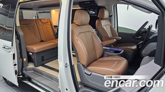 Hyundai Staria 2WD Camping Car Prestige Camper 4Seater 2024 — фото 11