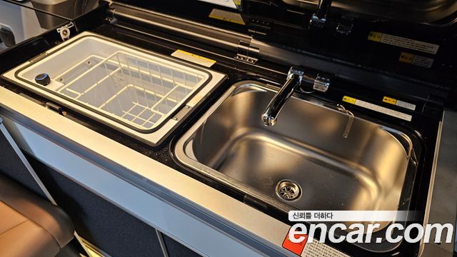 Hyundai Staria 2WD Camping Car Prestige Camper 4Seater 2024 — фото 32