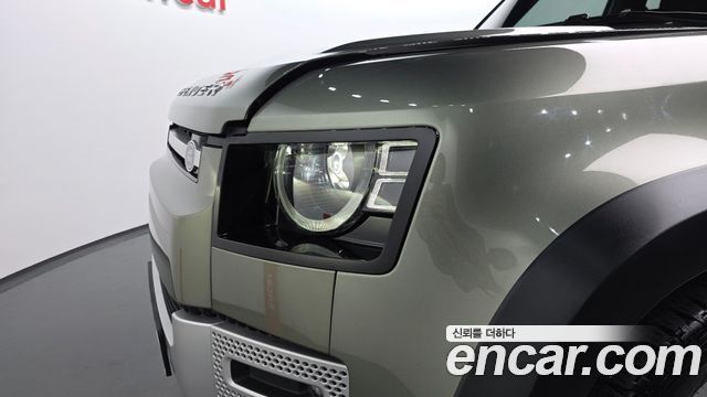 Land Rover Defender (L663) 110 D240 SE 2020 — фото 28