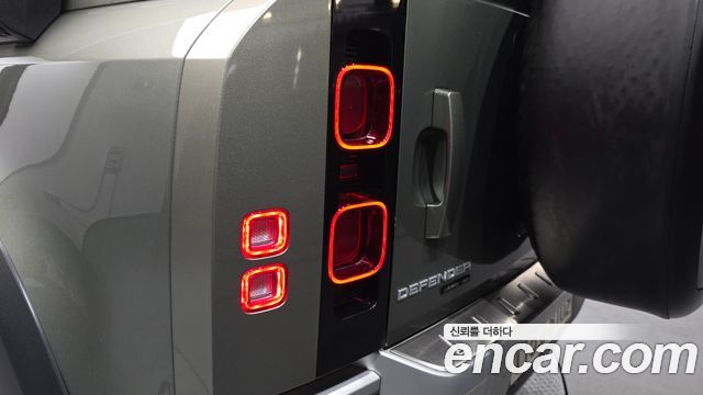 Land Rover Defender (L663) 110 D240 SE 2020 — фото 29
