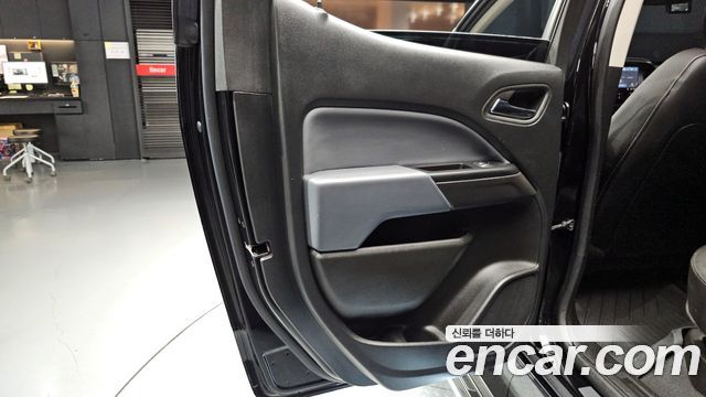 Chevrolet Real New Colorado 3.6 Z71-X Midnight 4WD 2022 — фото 25