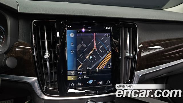 Volvo S90 D4 Momentum 2017 — фото 12