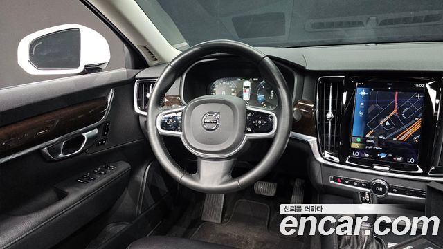 Volvo S90 D4 Momentum 2017 — фото 13
