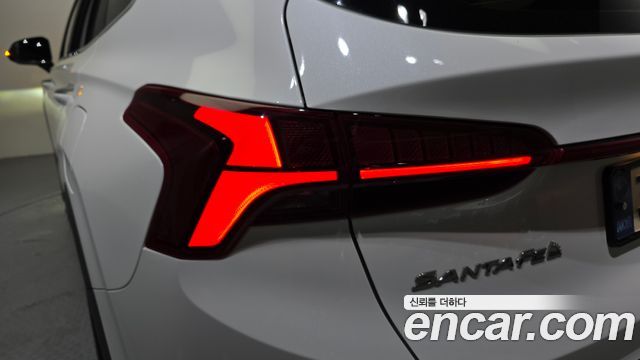 Hyundai Santa Fe HEV 1.6 2WD Prestige 2023 — фото 23