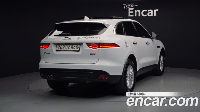 Jaguar F-PACE 20d Prestige 2018 — фото 2