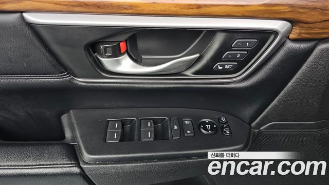Honda CR-V (V) 1.5 Touring 4WD 2017 — фото 18