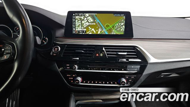 BMW 5 Series (G30) 520d Luxury Plus 2018 — фото 13