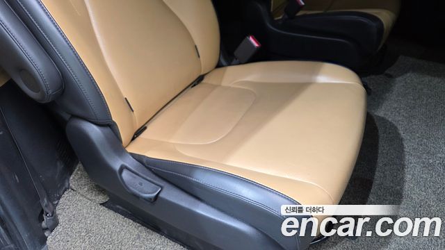 Kia Carnival (IV) Diesel 9-Seater Prestige 2021 — фото 26
