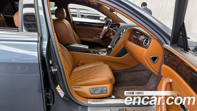 Bentley Flying Spur (II) 6.0 2015 — фото 11