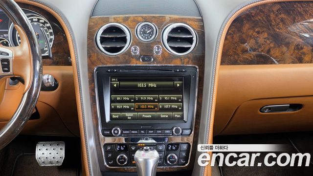 Bentley Flying Spur (II) 6.0 2015 — фото 14