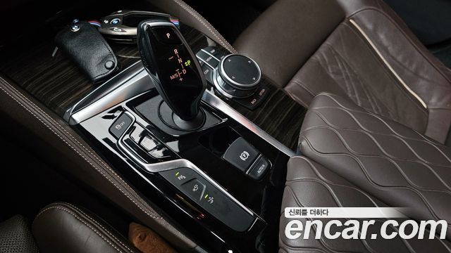 BMW 6 Series GT (G32) 620d xDrive Luxury 2019 — фото 9