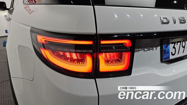 Land Rover Discovery Sport (II) P250 SE 2022 — фото 23