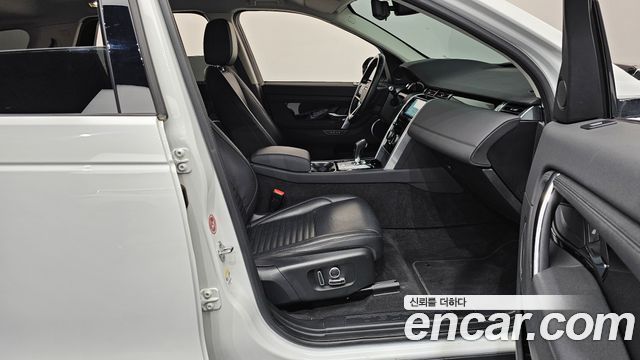 Land Rover Discovery Sport (II) P250 SE 2022 — фото 26