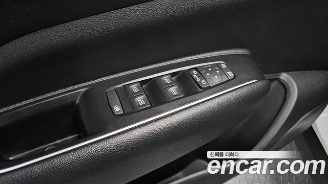 Renault Korea QM6 2.0 LPe LE Signature 2WD 2022 — фото 21