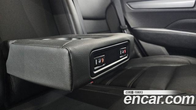 Renault Korea QM6 2.0 LPe LE Signature 2WD 2022 — фото 23