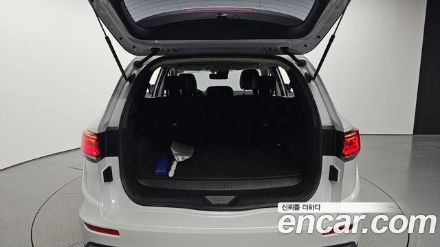 Renault Korea QM6 2.0 LPe LE Signature 2WD 2022 — фото 24
