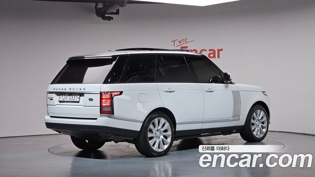 Land Rover Range Rover (IV) 4.4 SDV8 Vogue SE DIESEL 2016 — фото 2
