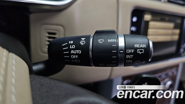 Land Rover Range Rover (IV) 4.4 SDV8 Vogue SE DIESEL 2016 — фото 18