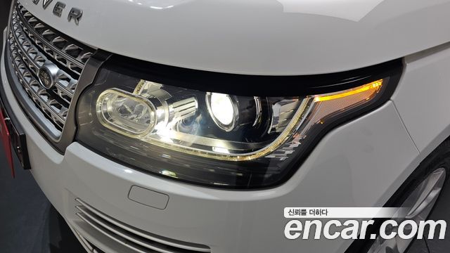 Land Rover Range Rover (IV) 4.4 SDV8 Vogue SE DIESEL 2016 — фото 22