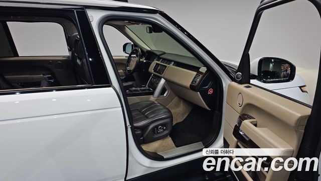 Land Rover Range Rover (IV) 4.4 SDV8 Vogue SE DIESEL 2016 — фото 26