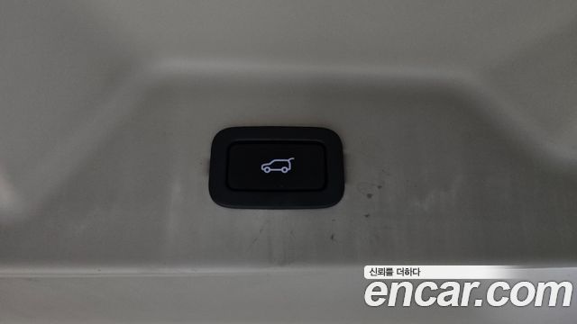 Land Rover Range Rover (IV) 4.4 SDV8 Vogue SE DIESEL 2016 — фото 29