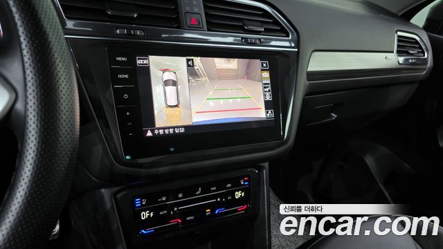 Volkswagen Tiguan Allspace 2.0 TSI Prestige 2023 — фото 17