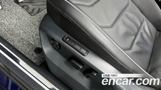 Volkswagen Tiguan Allspace 2.0 TSI Prestige 2023 — фото 29