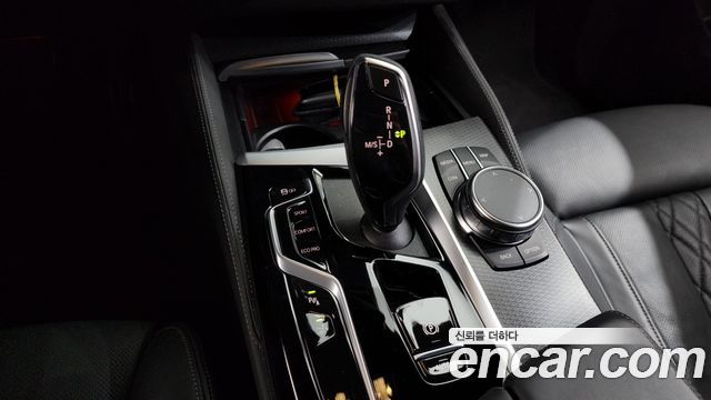 BMW 6 Series GT (G32) 620d xDrive M Sport 2023 — фото 9